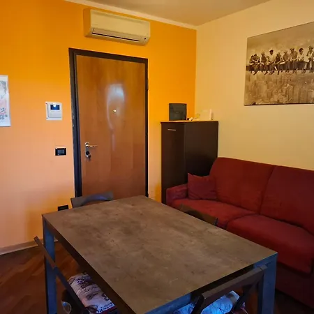 Dibrazzo's Apartment